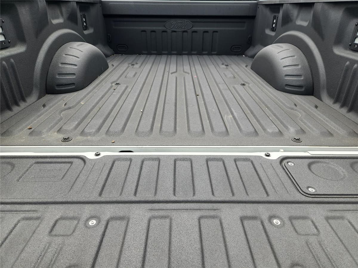 2025 Ford Super Duty F-250 - Image 23