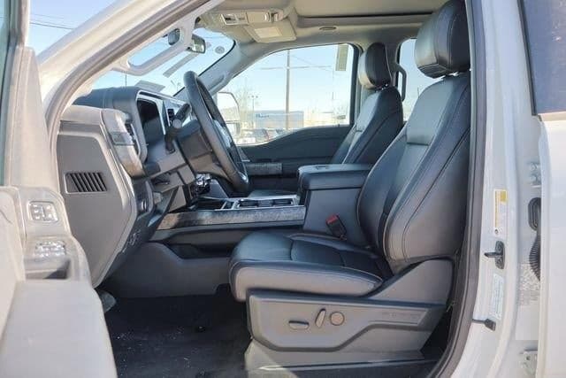 2025 Ford Super Duty F-250 - Image 33