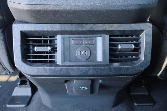 2025 Ford Super Duty F-250 - Image 52