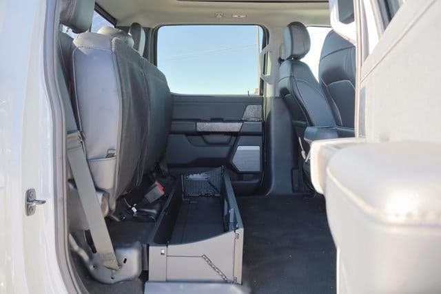 2025 Ford Super Duty F-250 - Image 56
