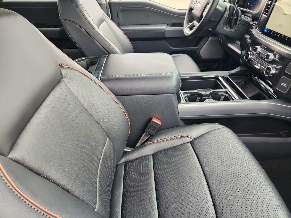 2026 Ford Super Duty F-250 - Image 10