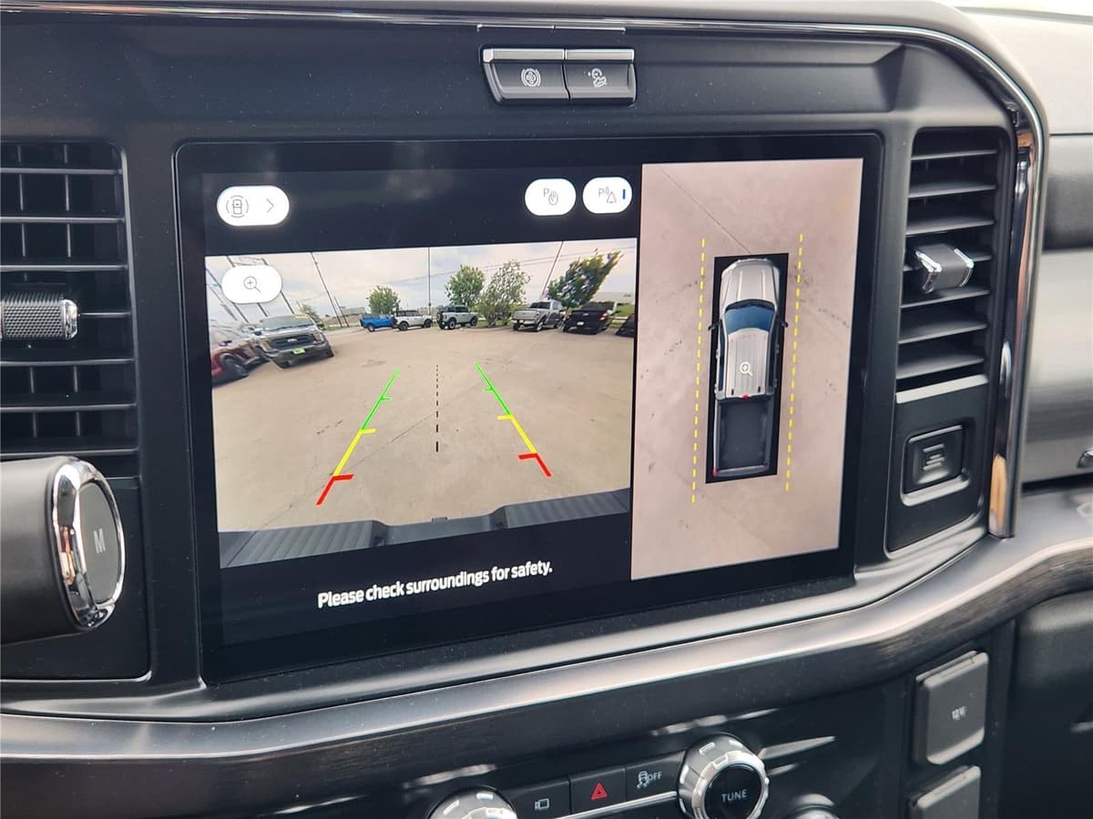 2026 Ford Super Duty F-250 - Image 13