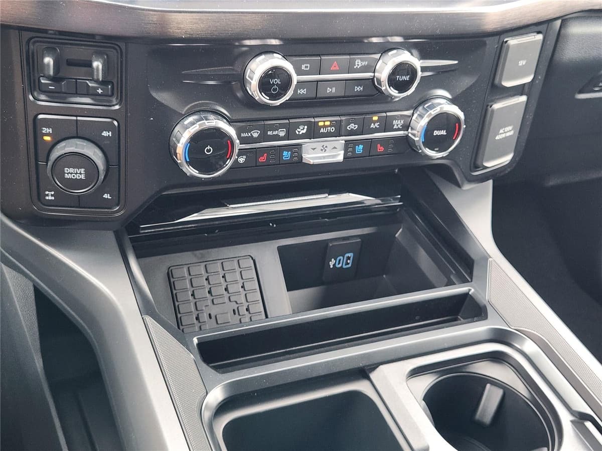 2026 Ford Super Duty F-250 - Image 14