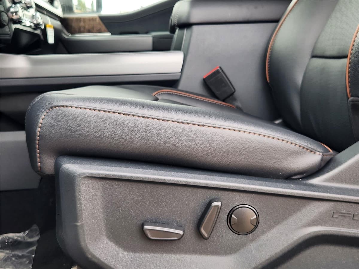 2026 Ford Super Duty F-250 - Image 18