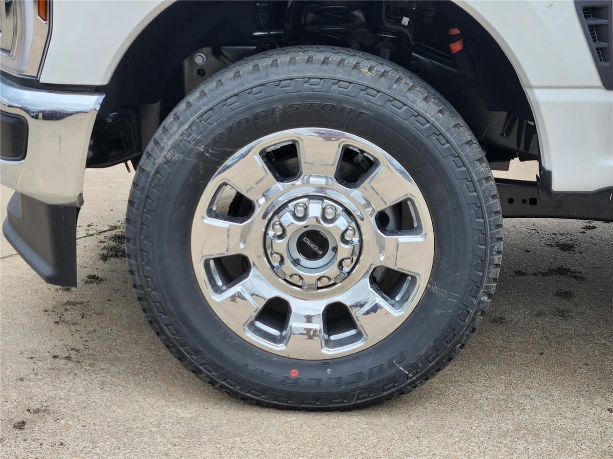 2026 Ford Super Duty F-250 - Image 7