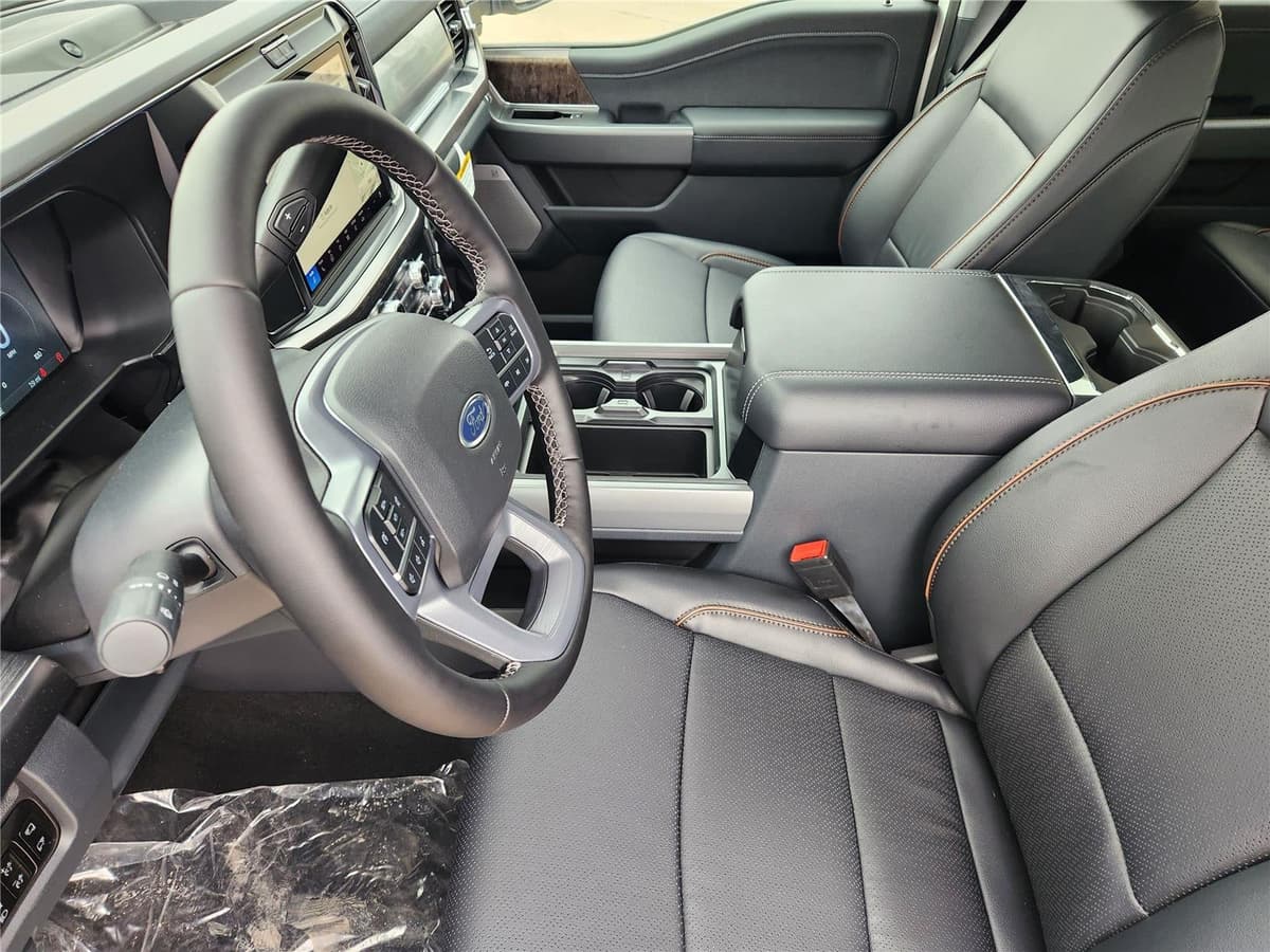 2026 Ford Super Duty F-250 - Image 9