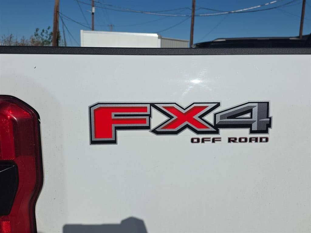 2023 Ford Super Duty F-350 - Image 6