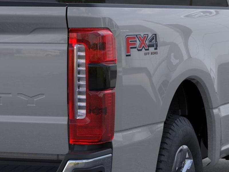 2026 Ford Super Duty F-350 - Image 21