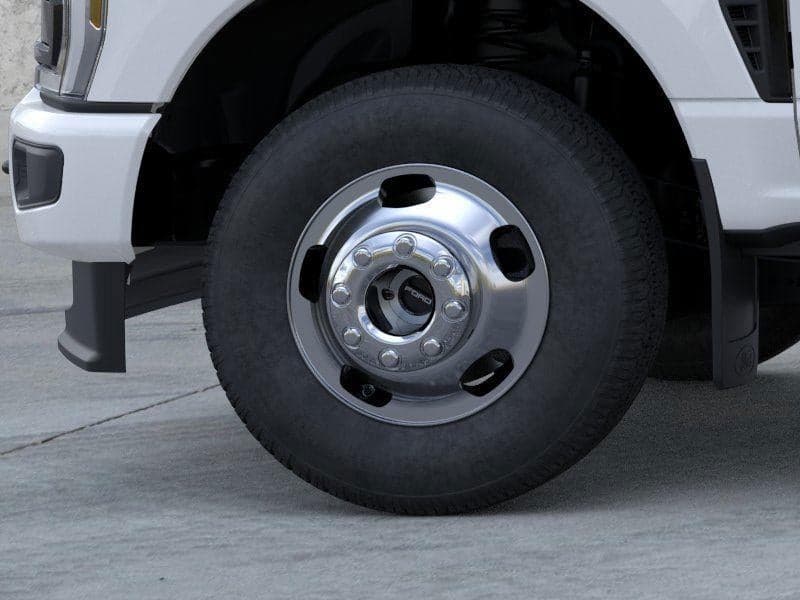 2026 Ford Super Duty F-350 - Image 15