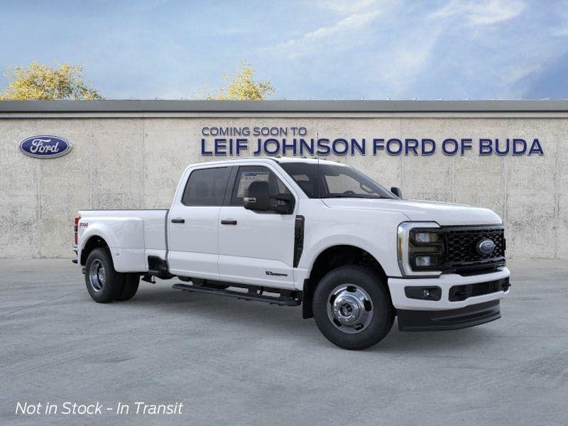 2026 Ford Super Duty F-350 - Image 4