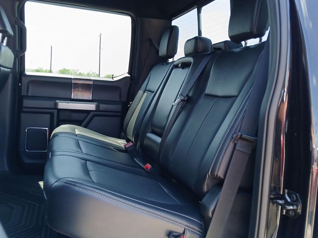 2022 Ford Super Duty F-450 - Image 10