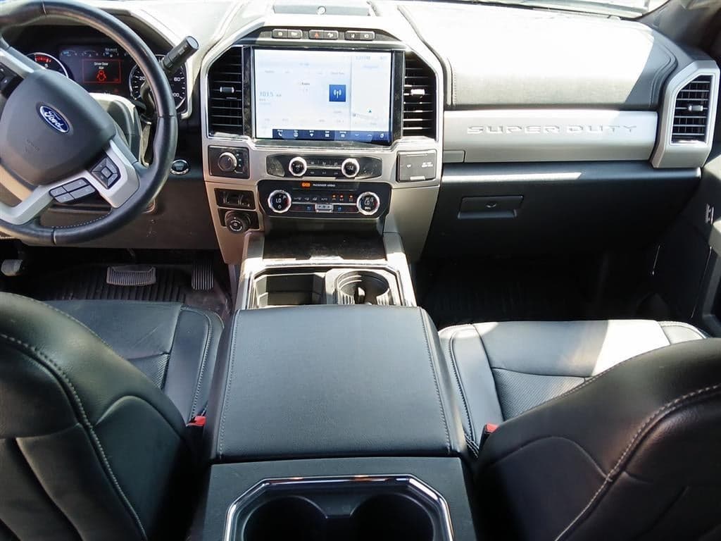 2022 Ford Super Duty F-450 - Image 11