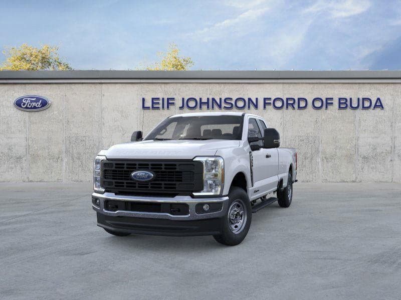 2026 Ford Super Duty F-350 - Image 2