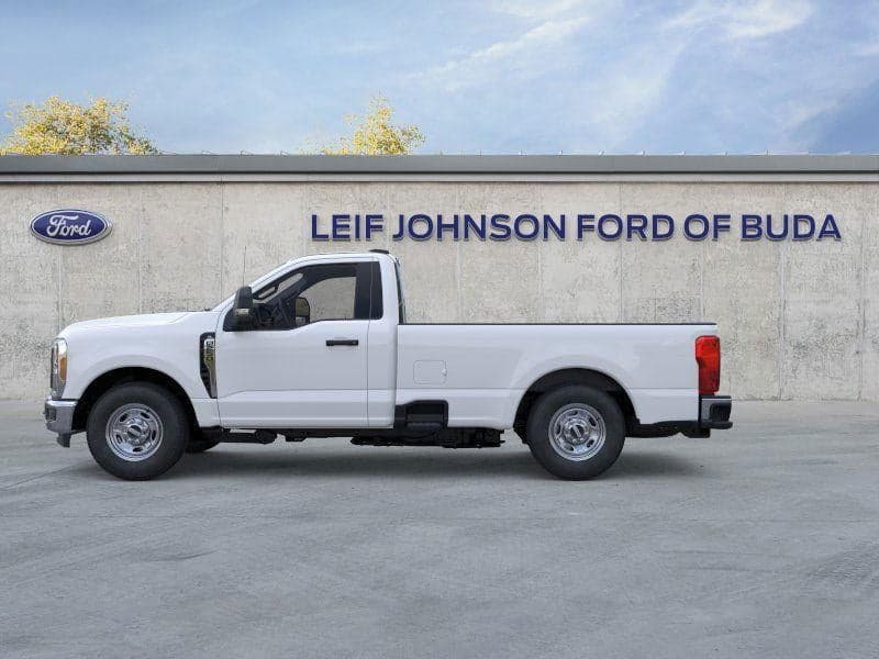 2026 Ford Super Duty F-250 - Image 3