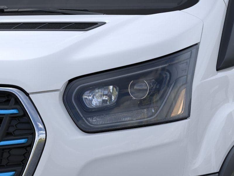 2025 Ford E-Transit Cargo Van - Image 18