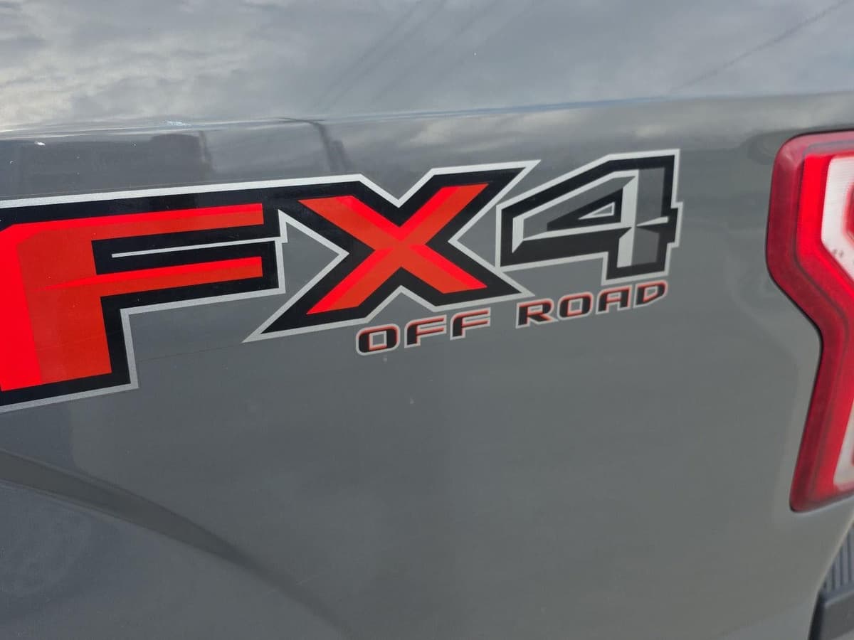 2018 Ford F-150 - Image 12