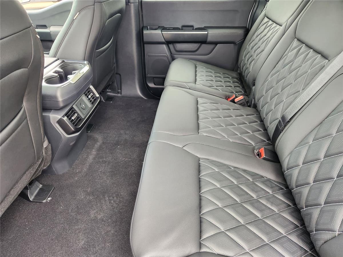 2025 Ford F-150 - Image 20