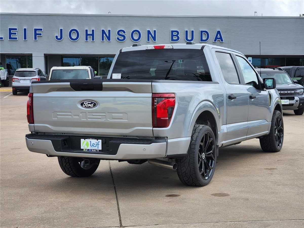 2025 Ford F-150 - Image 4