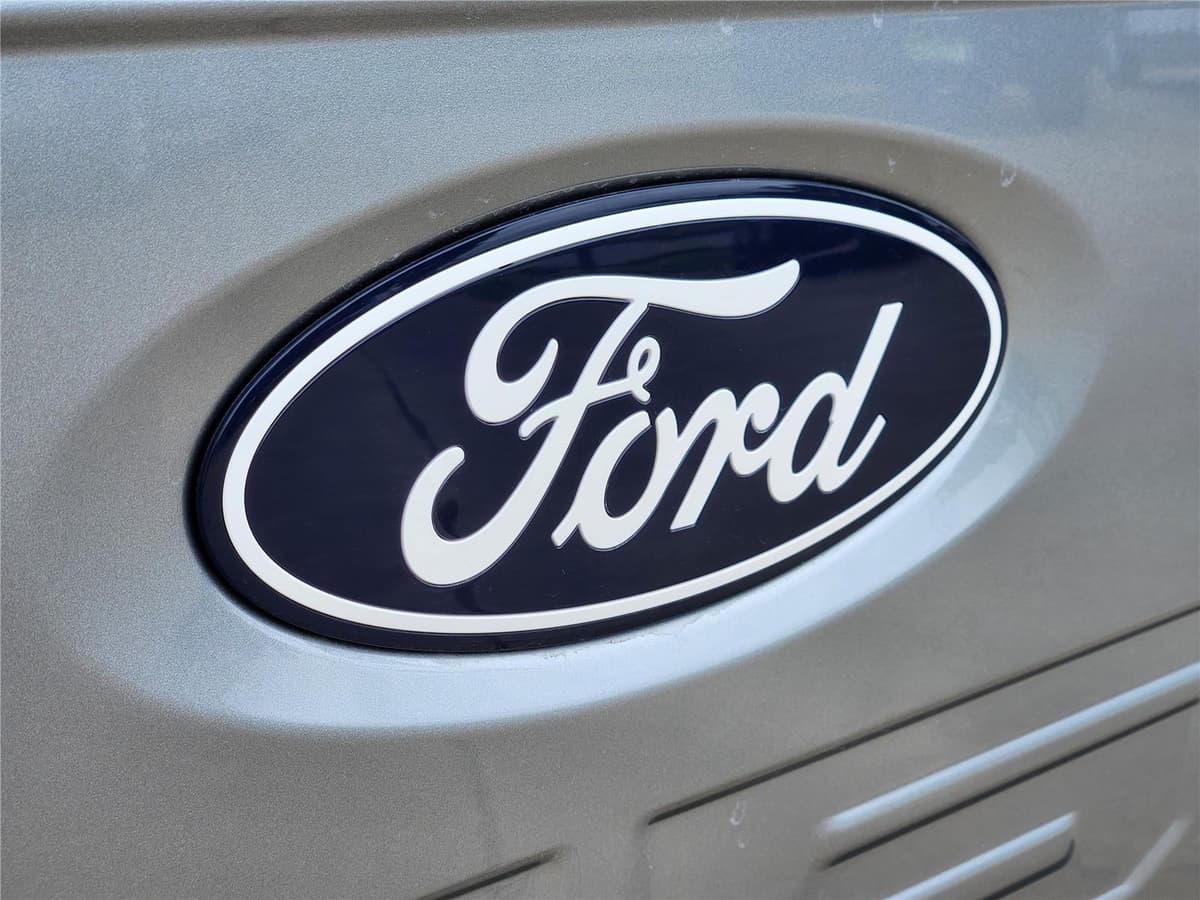 2025 Ford F-150 - Image 8