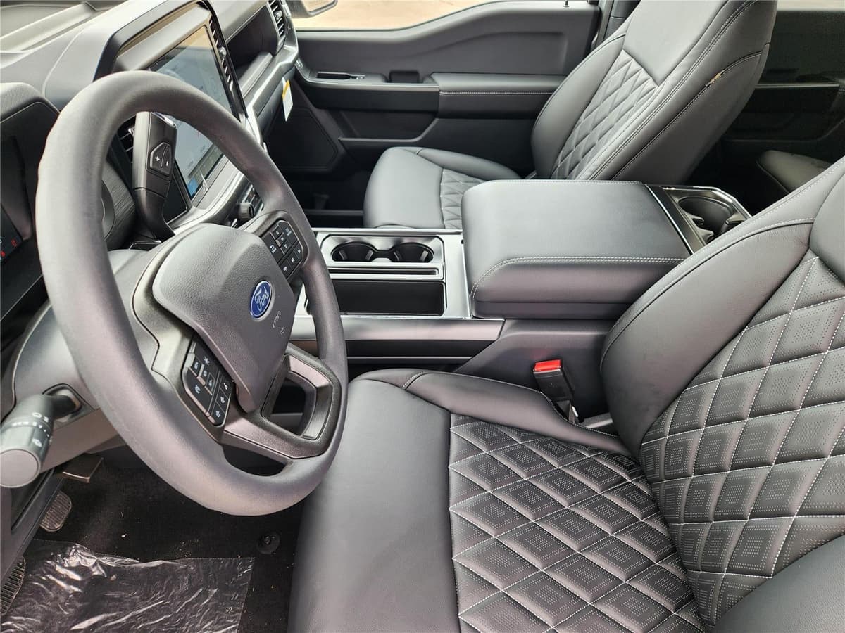 2025 Ford F-150 - Image 9