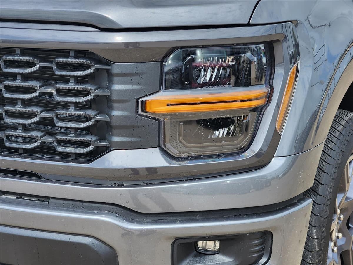 2026 Ford F-150 - Image 5