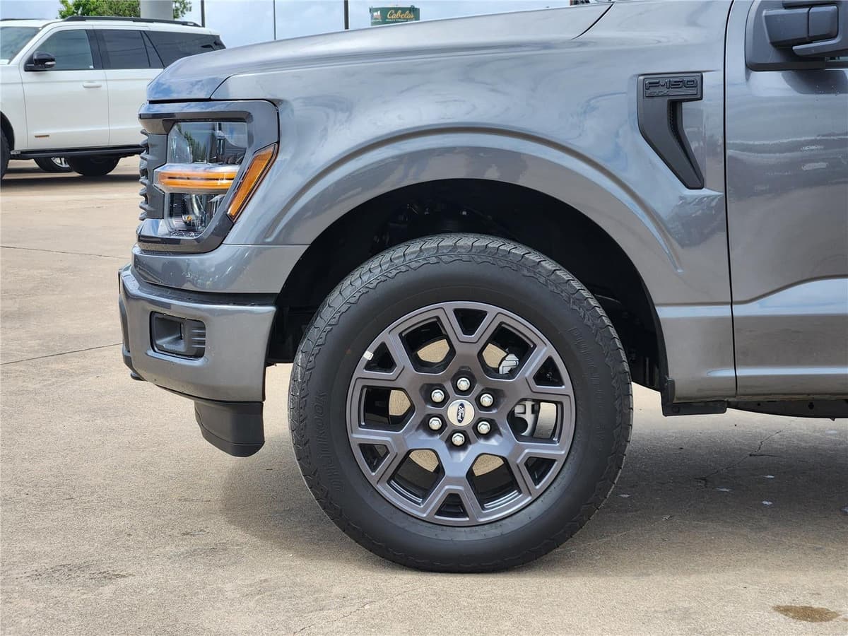 2026 Ford F-150 - Image 6