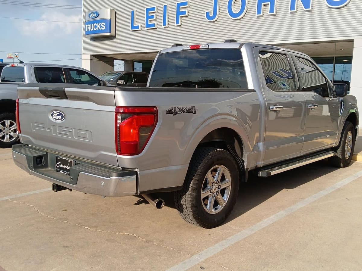 2025 Ford F-150 - Image 11