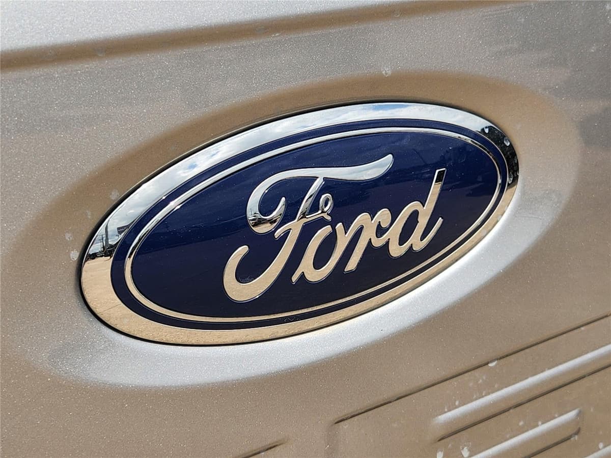 2022 Ford F-150 - Image 10