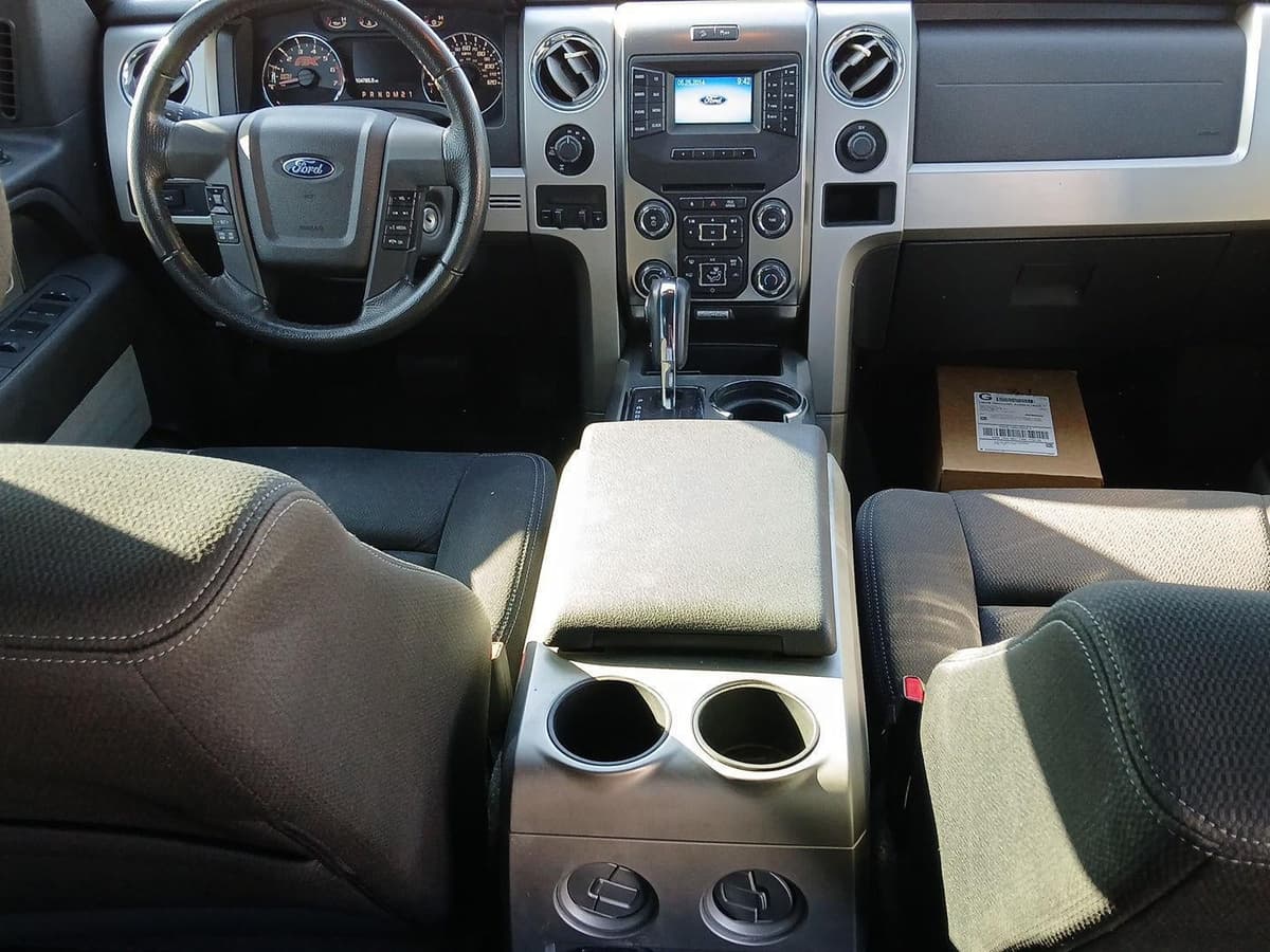 2014 Ford F-150 - Image 12