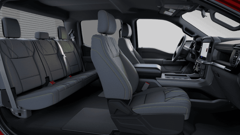 2025 Ford F-150 - Image 28