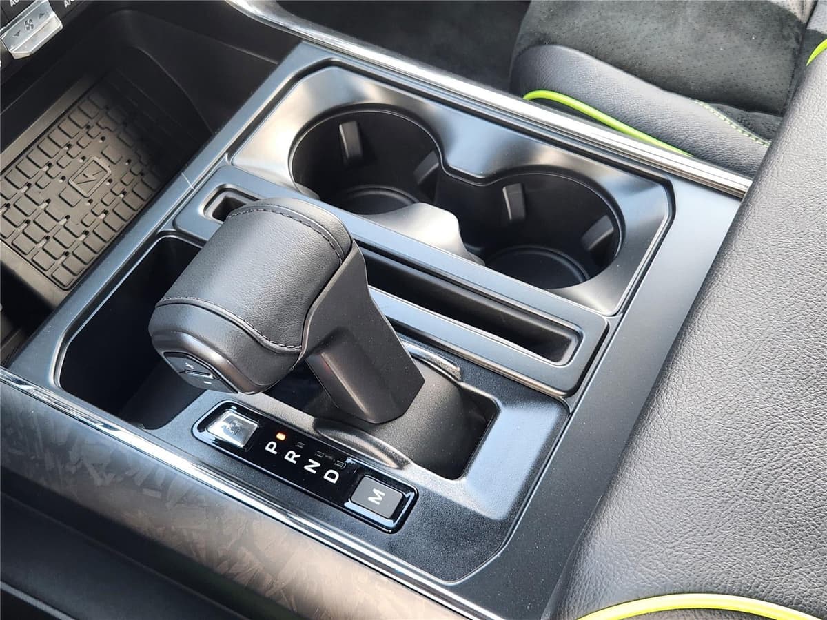 2025 Ford F-150 - Image 15