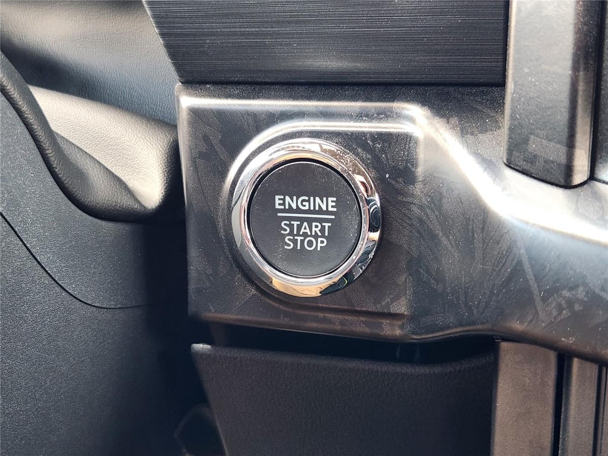 2025 Ford F-150 - Image 16