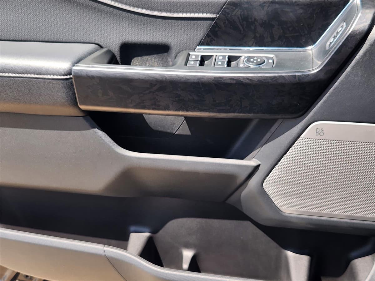 2025 Ford F-150 - Image 17