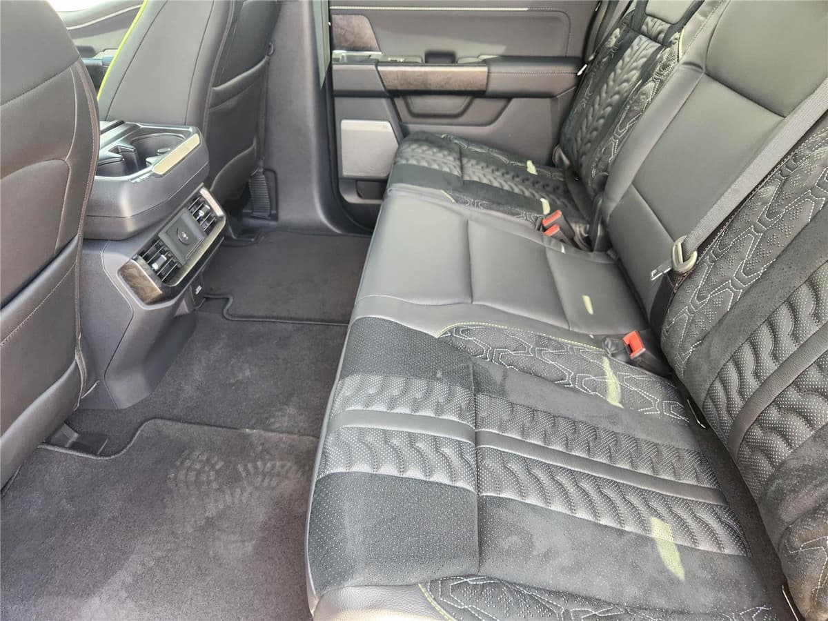 2025 Ford F-150 - Image 21