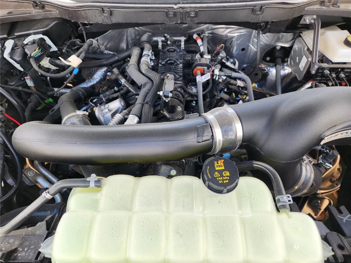 2025 Ford F-150 - Image 22