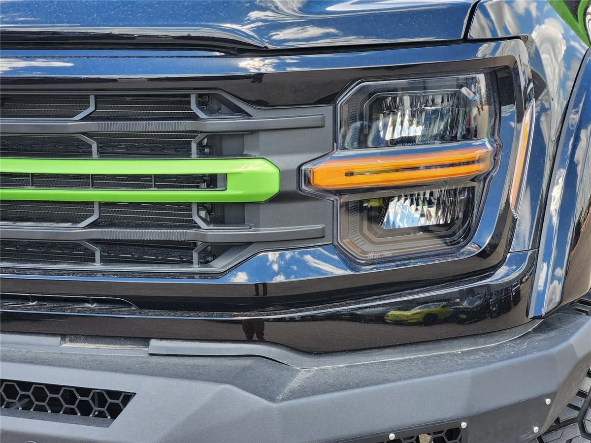 2025 Ford F-150 - Image 5