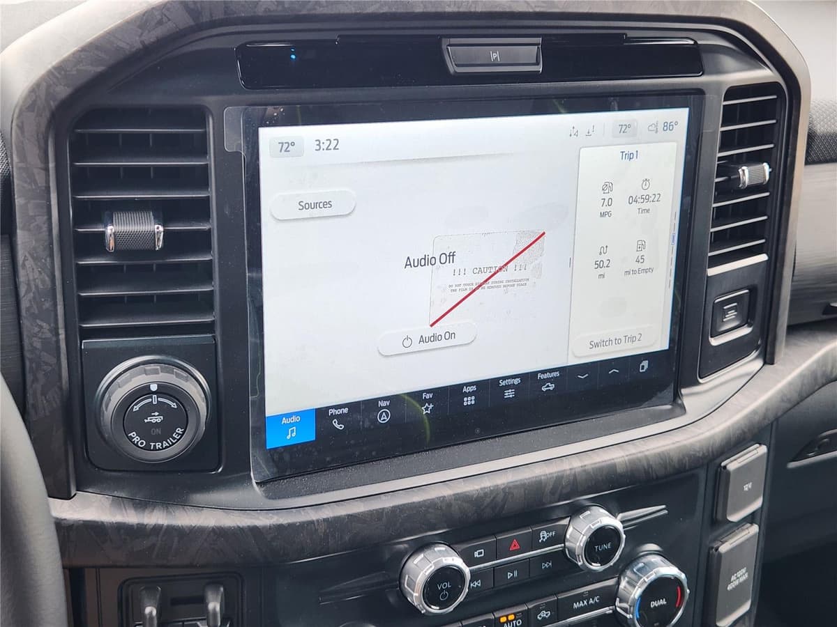 2025 Ford F-150 - Image 13