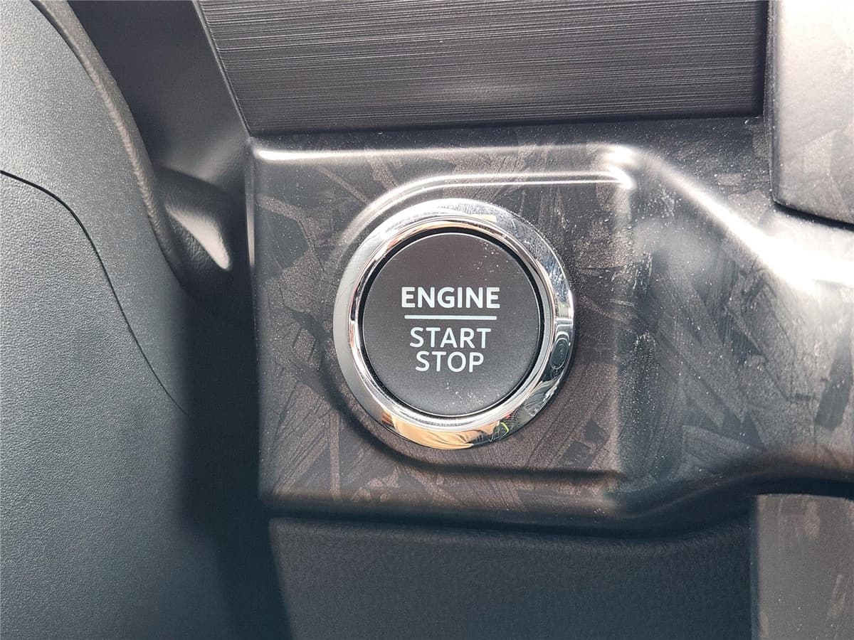 2025 Ford F-150 - Image 18