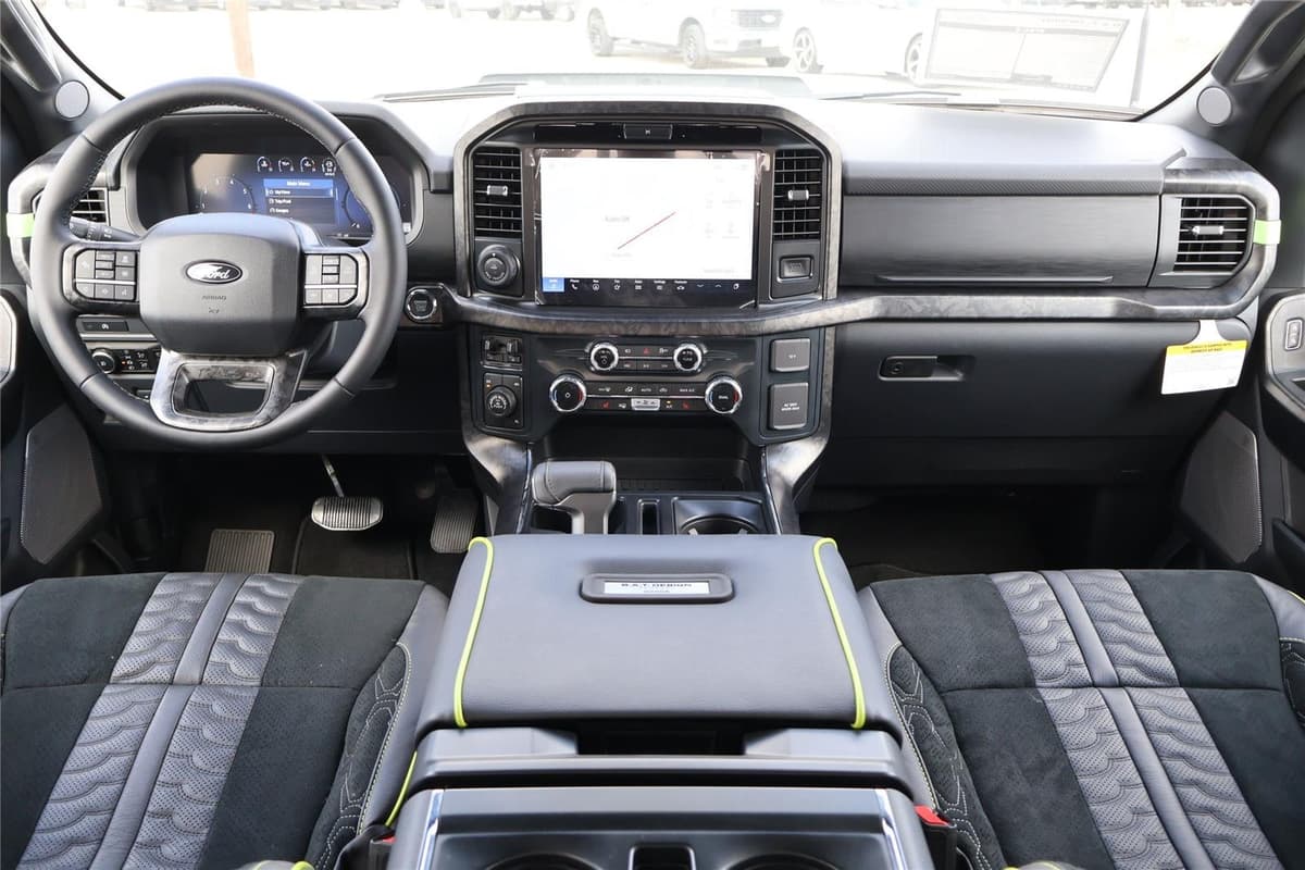 2025 Ford F-150 - Image 27