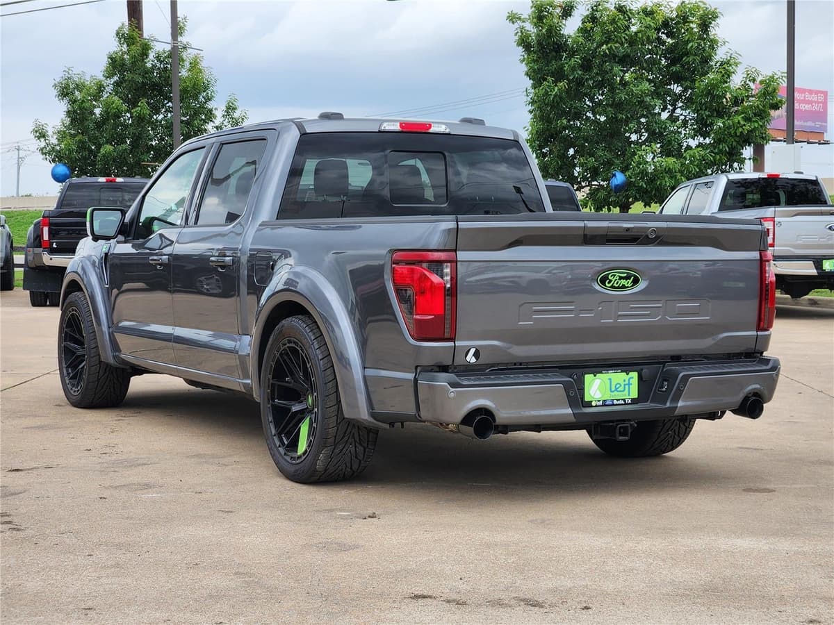 2025 Ford F-150 - Image 4