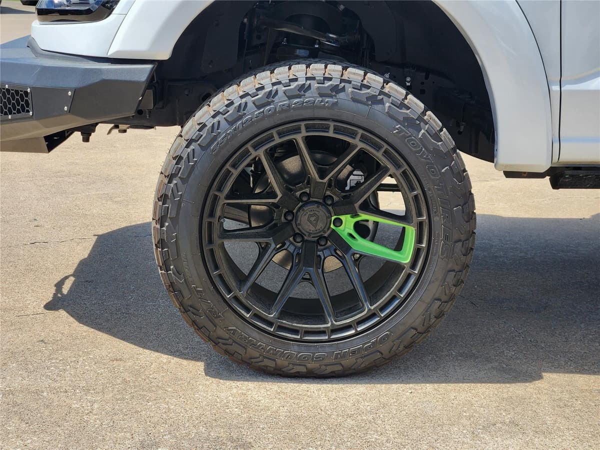 2025 Ford F-150 - Image 15