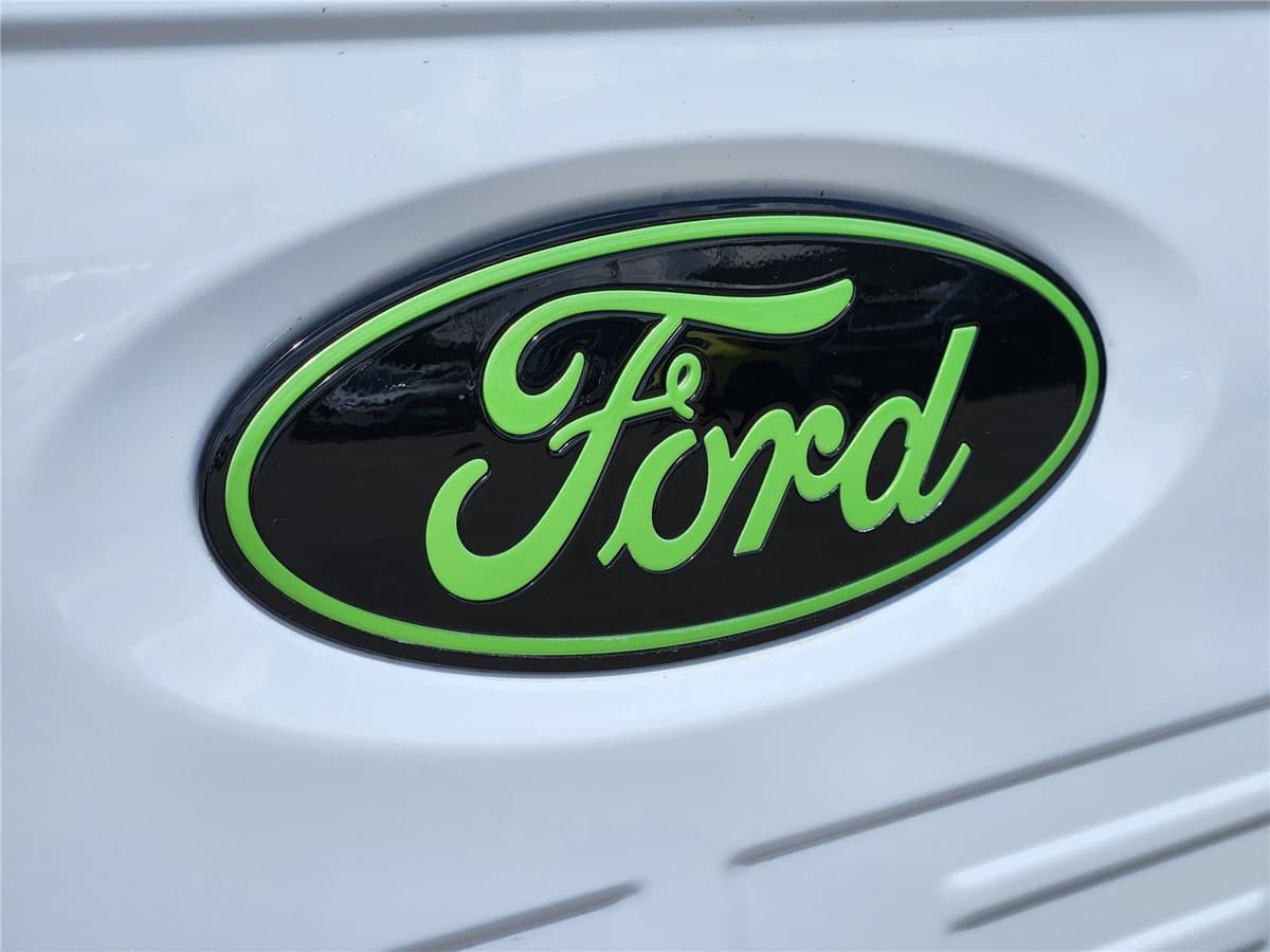 2025 Ford F-150 - Image 16