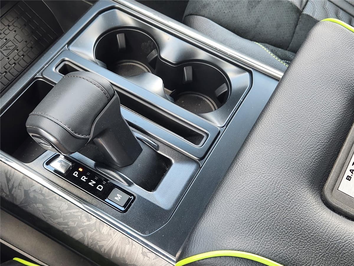 2025 Ford F-150 - Image 15