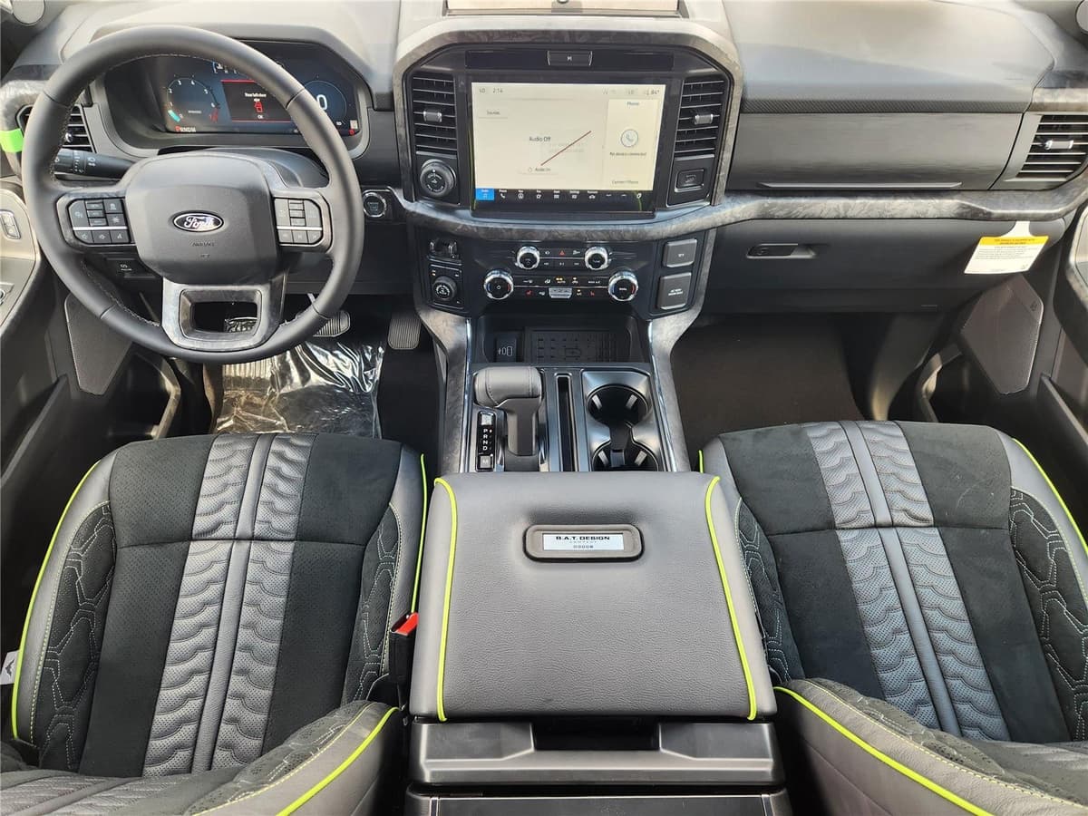 2025 Ford F-150 - Image 20