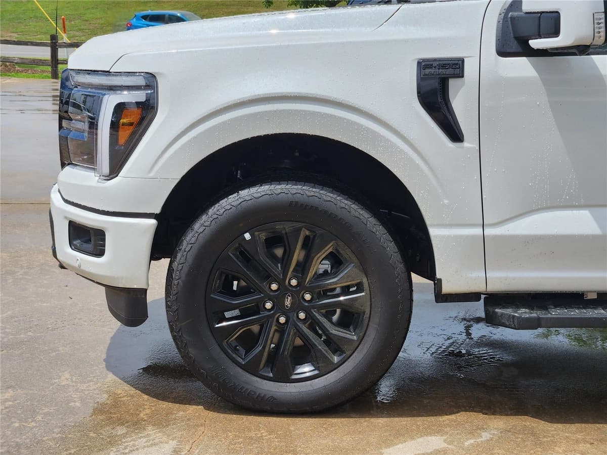 2026 Ford F-150 - Image 6