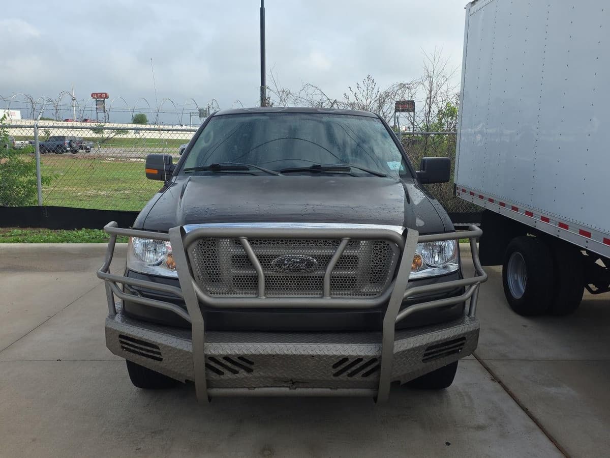 2005 Ford F-150 - Image 1