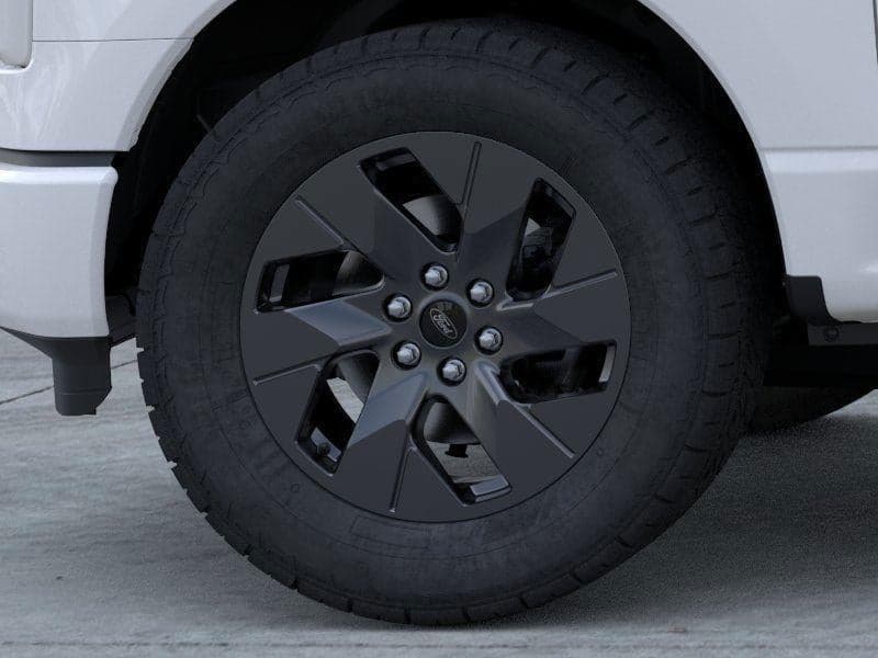 2025 Ford F-150 Lightning - Image 19