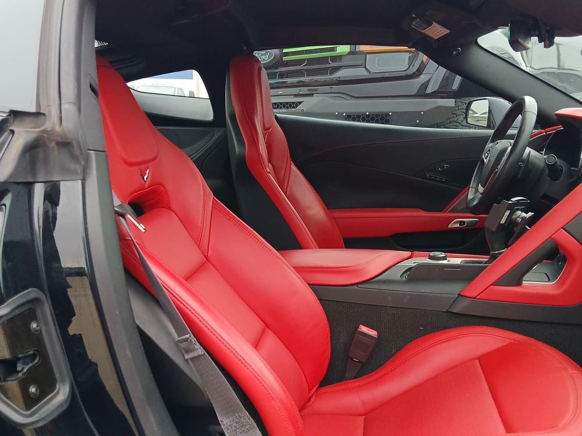 2014 Chevrolet Corvette Stingray - Image 10