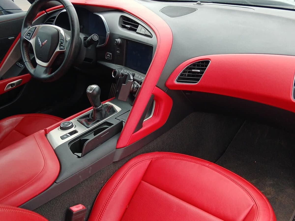 2014 Chevrolet Corvette Stingray - Image 11