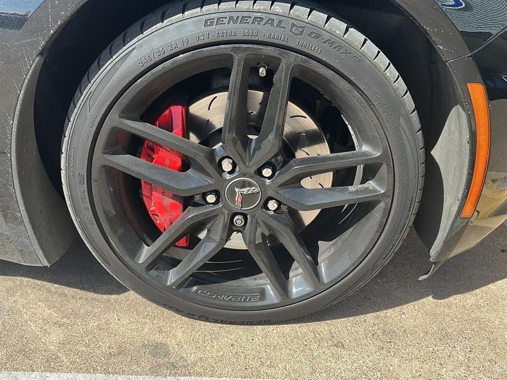 2014 Chevrolet Corvette Stingray - Image 12